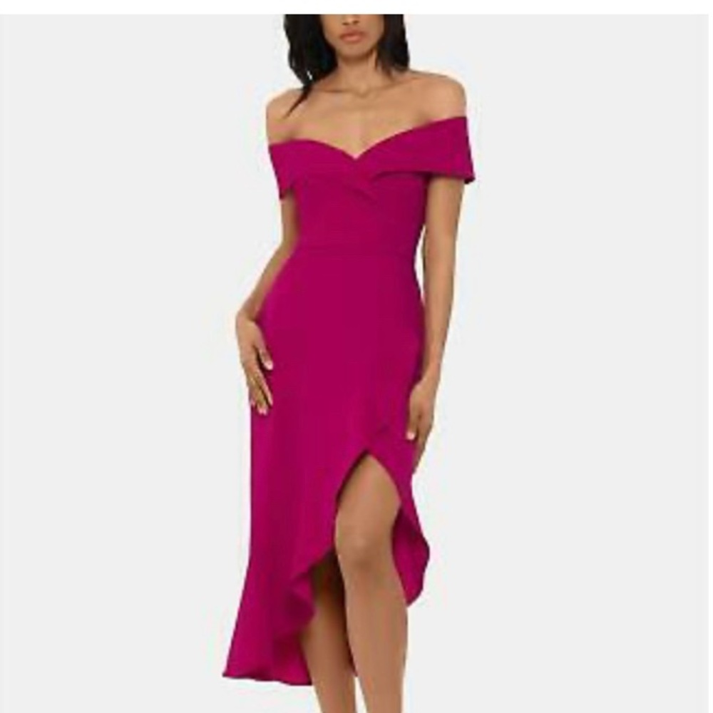 Xscape Off the Shoulder